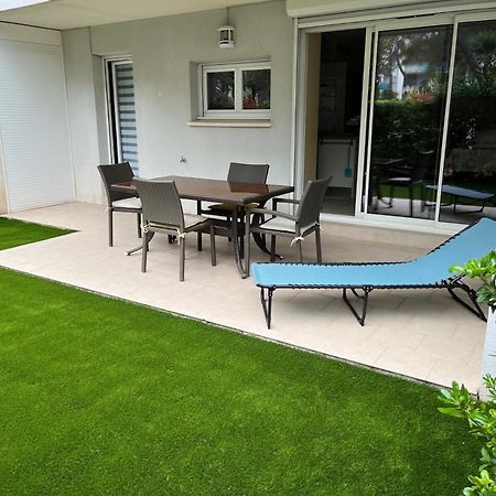 Saint-Raphael, Boulouris, F2 Dans Belle Residence 3 Piscines, Proche Bord De Mer エクステリア 写真