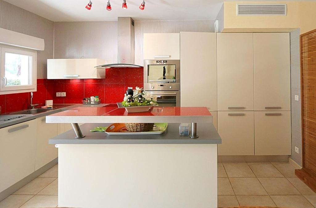 Saint-Raphael, Boulouris, F2 Dans Belle Residence 3 Piscines, Proche Bord De Mer エクステリア 写真